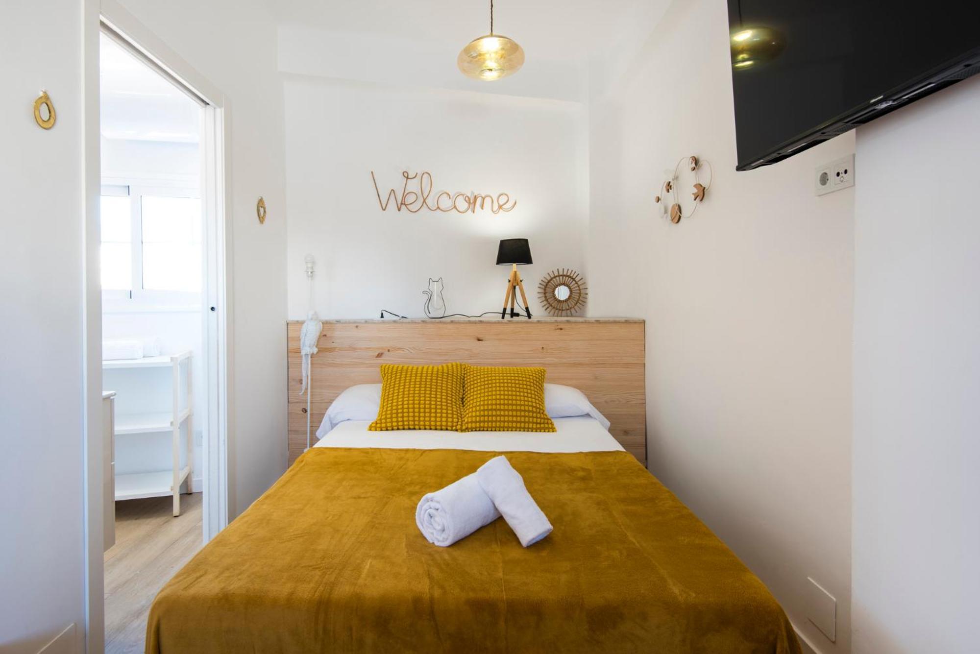 Apartment Malaga Tour Museums Constitucion Square Exterior photo
