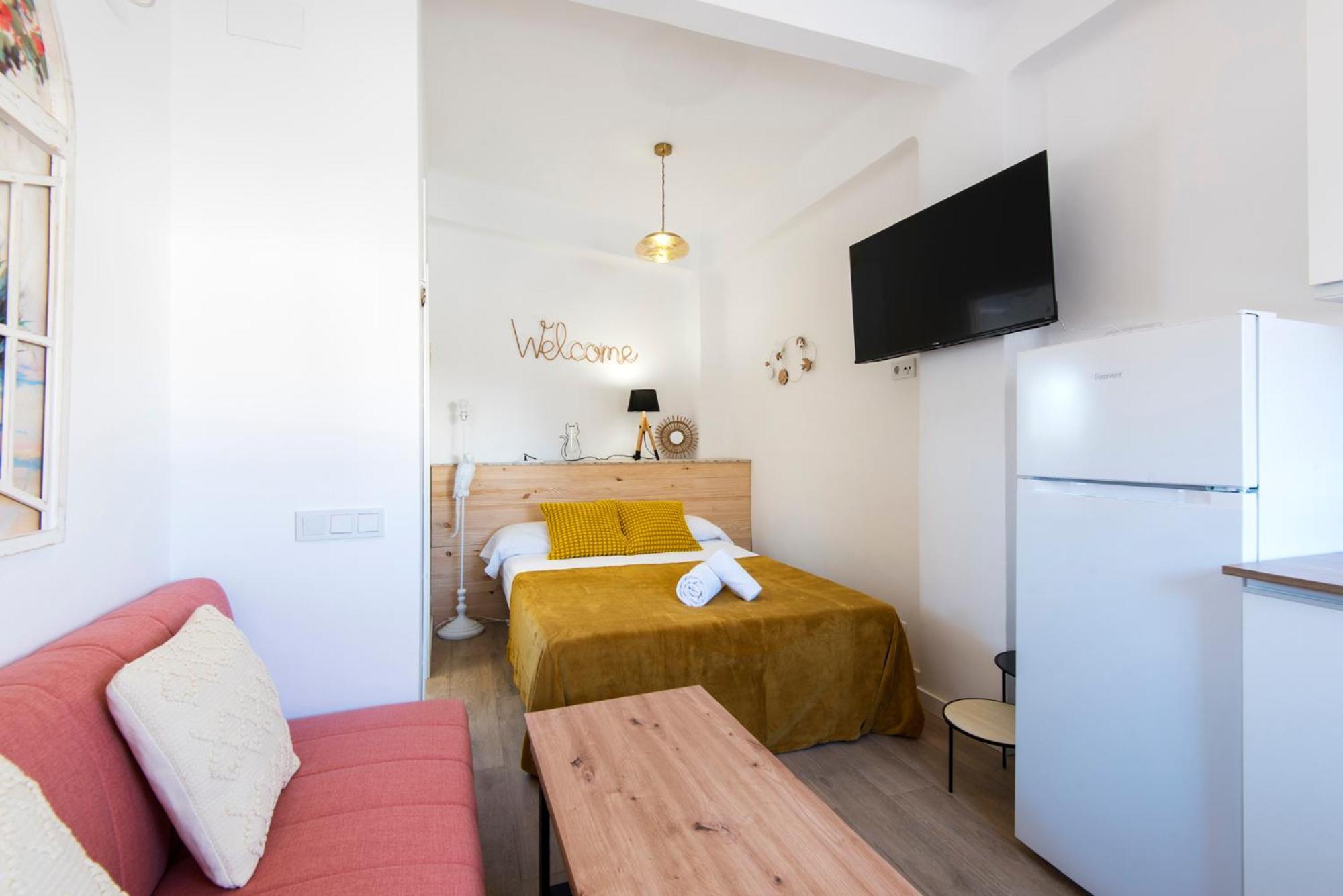 Apartment Malaga Tour Museums Constitucion Square Exterior photo